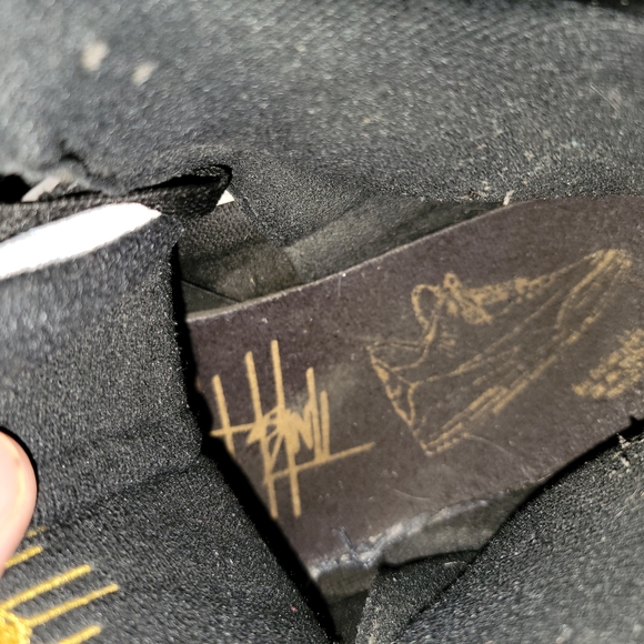 Jordan 3 - Picture 9 of 9